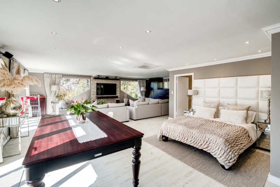 6 Bedroom Property for Sale in Newlands Western Cape